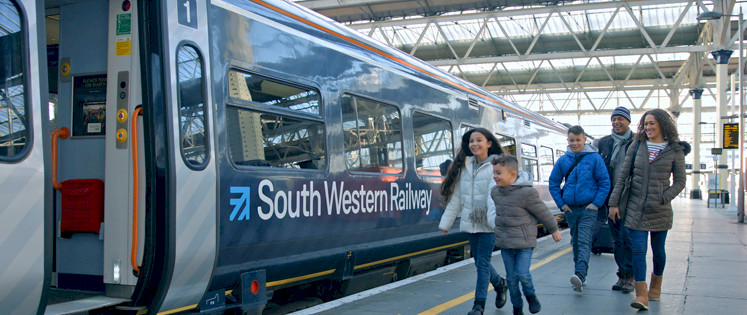 Blu Wireless partners with FirstGroup to offer 5G Wi-Fi on UK trains