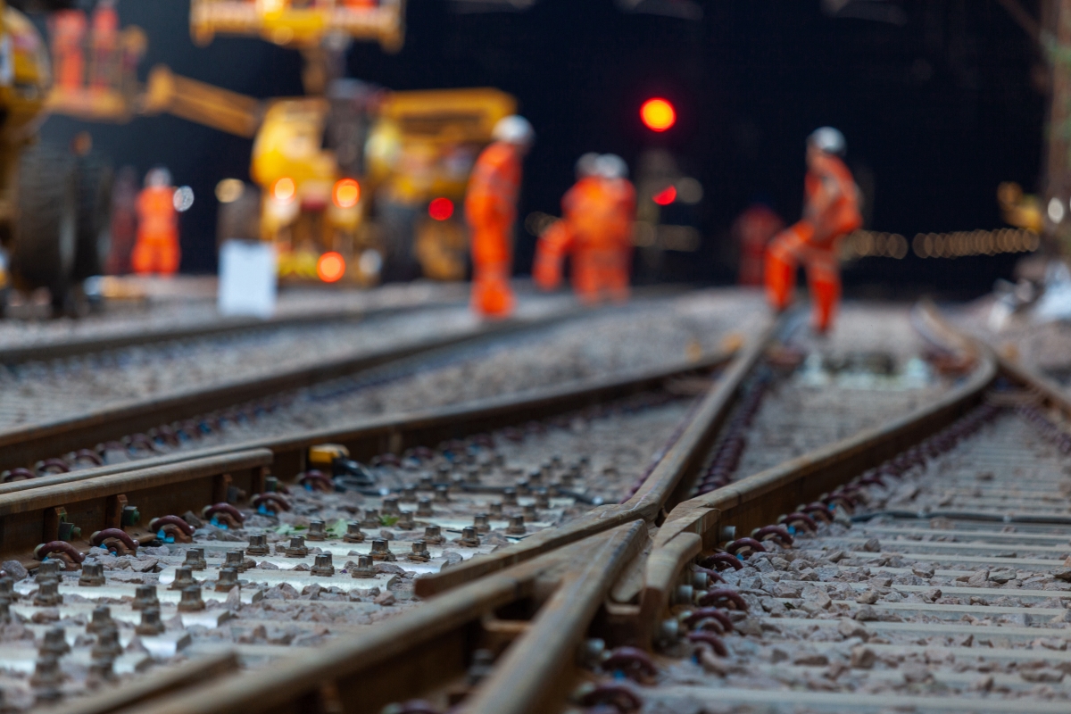 Companies partner to provide pioneering solutions to rail industry